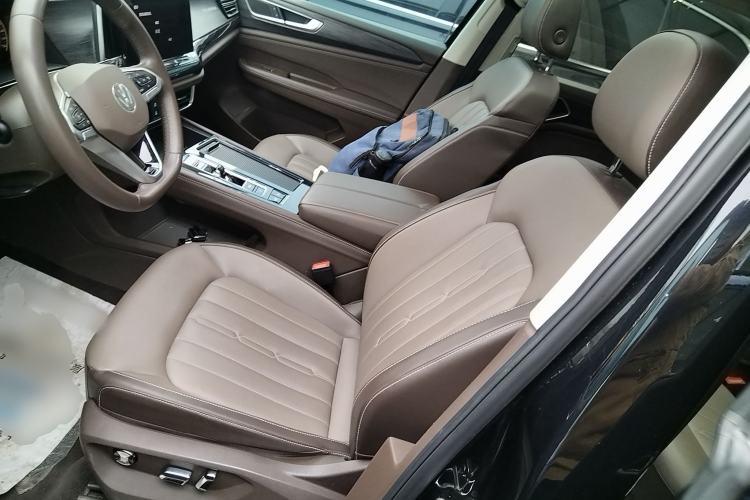 Used Volkswagen Viloran 2024 330TSI Luxury Edition