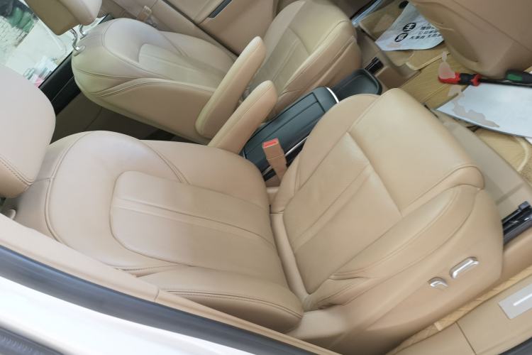 Used Buick GL8 2020 ES Land Cruiser 653T Flagship Model Right Front Seat