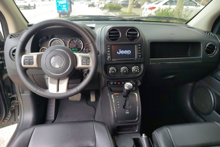 Used Jeep Compass 2012 2.4L Four-Wheel Drive Urban Edition