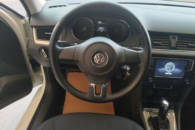 Used Volkswagen Bora 2015 Qihui Edition 1.6L Automatic Fashion Model
