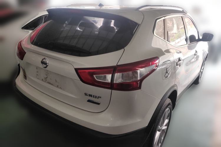 Used Nissan Qashqai 2017 2.0L CVT Elite Edition China V Standard Rear Right 45 Deg