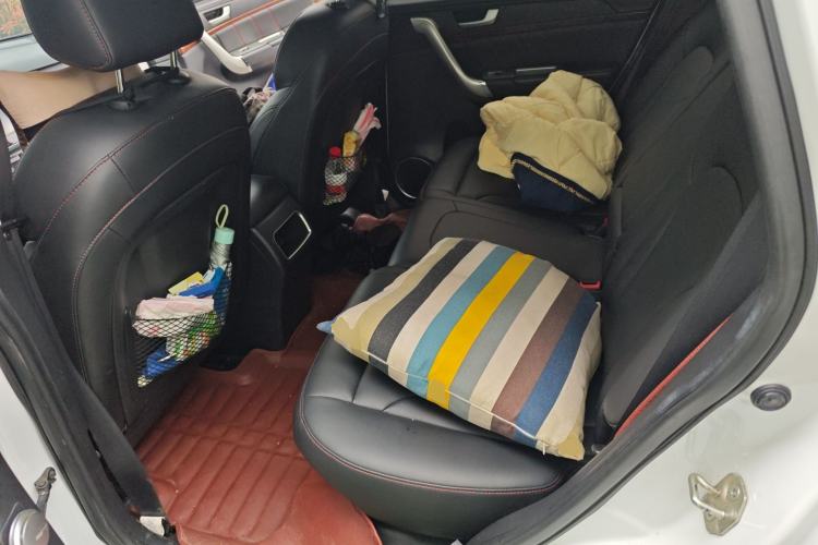 Used Haval H6 2015 Revised Version Sport Edition 1.5T Manual Transmission Two-Wheel Drive Elite Grade
