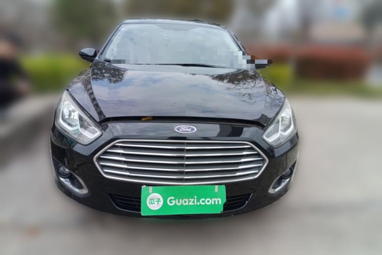 Used Ford Escort 2015 1.5L Manual Fashion Edition