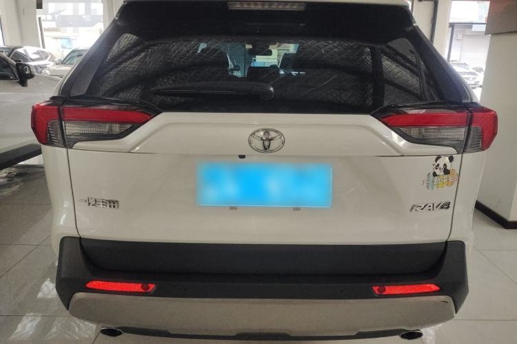 Used Toyota RAV4 2023 2.0L CVT Two-Wheel Drive Fashion Plus Edition