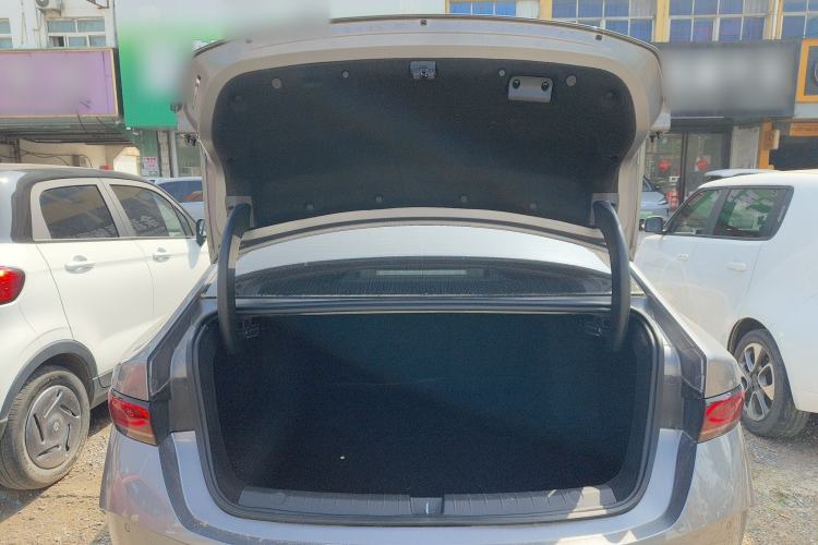 Used BYD Qin PLUS 2025 DM-i Smart Drive 55KM Leading Model Trunk