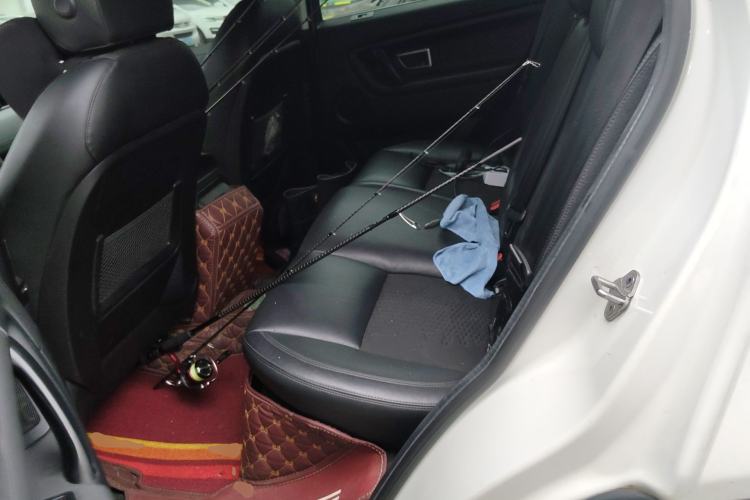 Used Land Rover Discovery Sport 2019 240 PS PURE Edition China V Standard Left Rear Seat