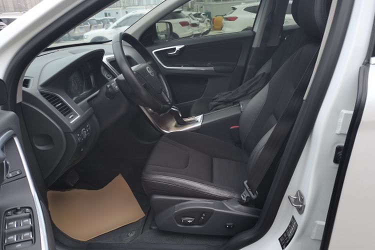 Used Volvo XC60 2016 T5 Smart Drive Edition
