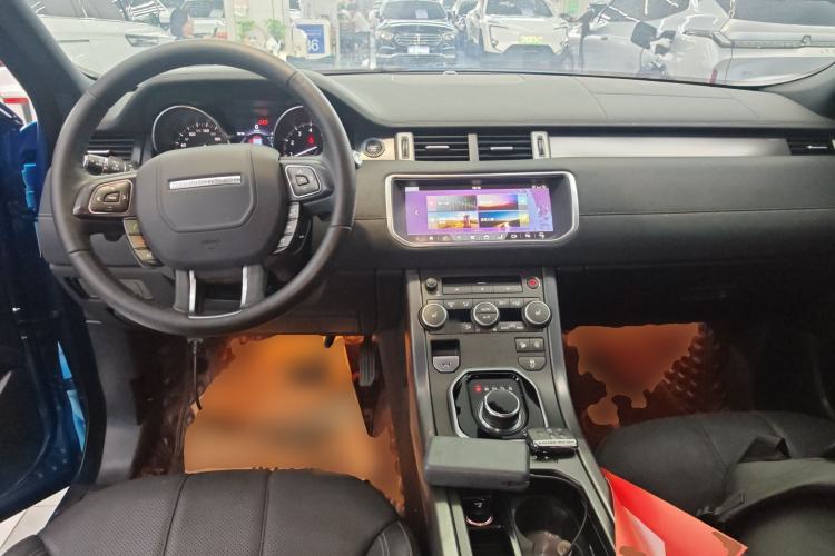 Used Land Rover Range Evoque 2018 240 PS Dream Lotus Lake Blue Limited Edition Center Console