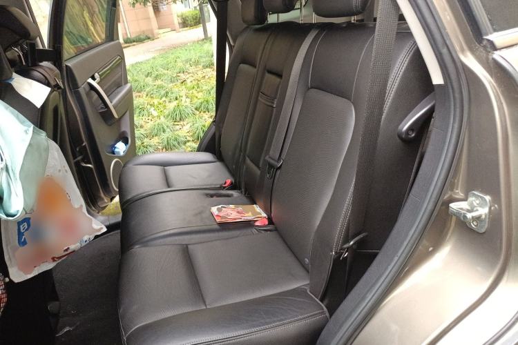 Used Chevrolet Captiva 2015 2.4L 4x4 Flagship Edition 7-Seater
