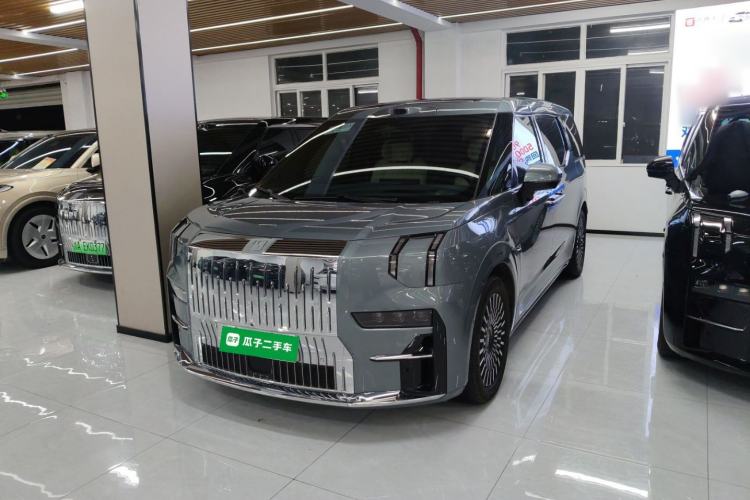 Used Zeekr 009 2024 7-Seater Walk-Through Version Four-Wheel Drive 108 kWh