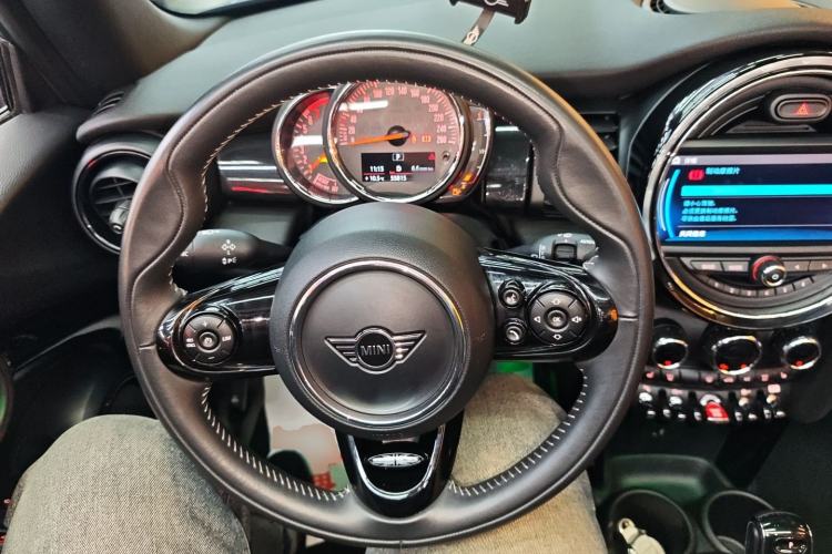 Used MINI MINI 2018 1.5T COOPER CABRIO Artist