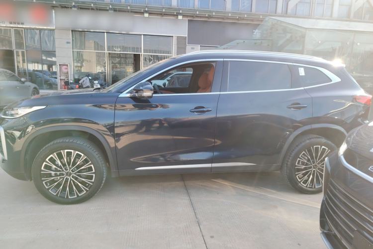 Used EXEED Lingyun 2025 300T Two-Wheel Drive Starry Edition
