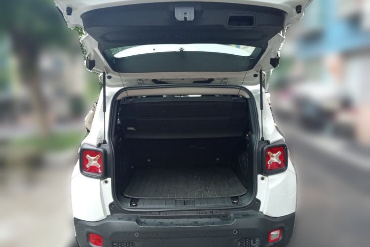 Used Jeep Renegade 2017 180T Automatic Jingneng Edition
