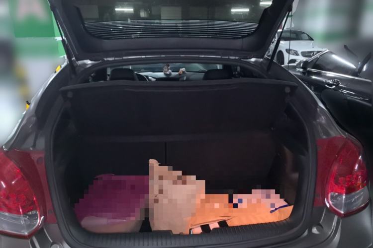 Used Hyundai Veloster 2015 1.6T Automatic Luxury Edition Trunk