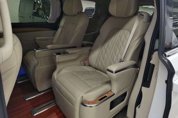 Used Buick GL8 2018 ES 28T Comfort Model China VI Standard
