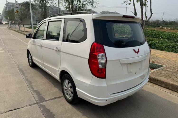 Used Wuling Hongguang 2014 1.5L S Standard Version
