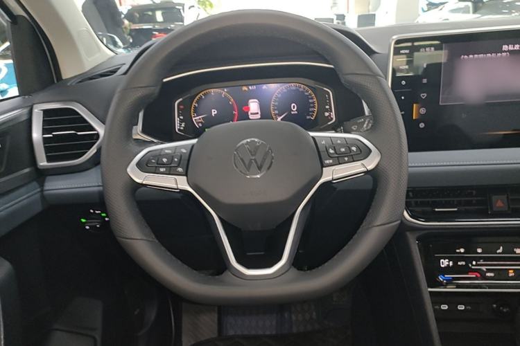 Used Volkswagen Tharu 2024 300TSI Two-Wheel-Drive Full Moon Edition
