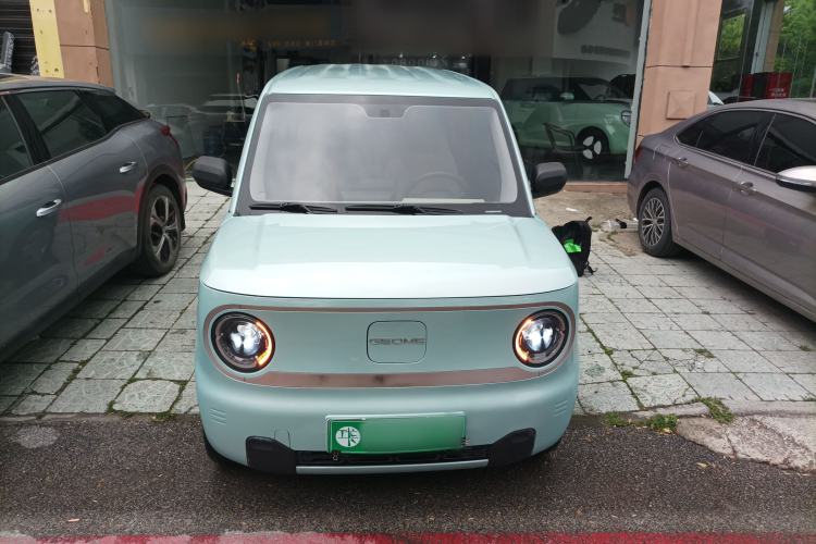 Used Geely Galaxy Panda 2023 Panda Mini 200km Endurance Bear Front