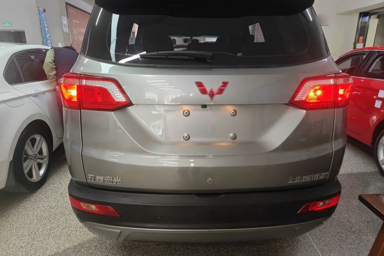 Used Wuling Hongguang S3 2018 1.5L Manual Luxury Model China V Standard
