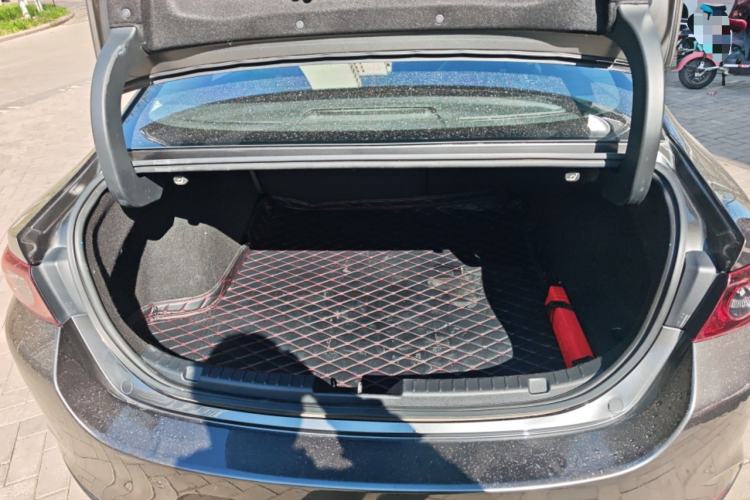 Used Mazda 3 Axela 2020 2.0L Automatic Zhiya Edition Trunk