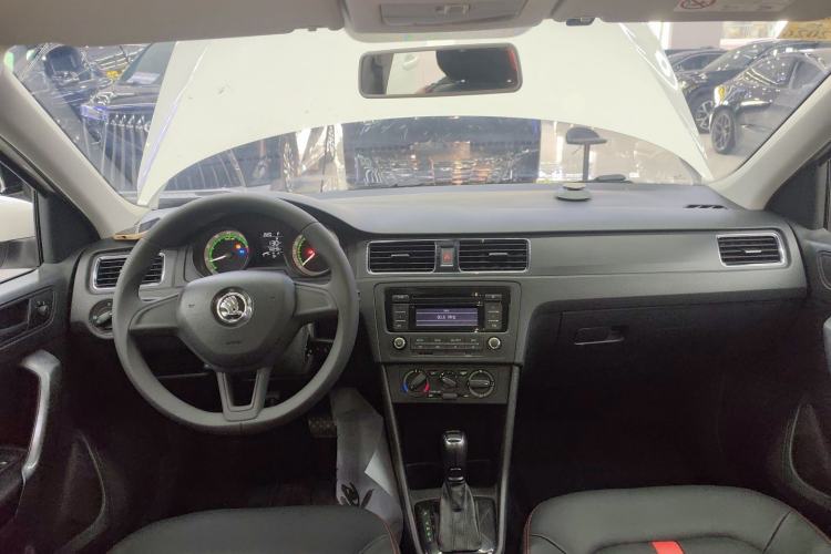 Used Skoda Rapid Spaceback 2018 1.6L Automatic Standard Edition
