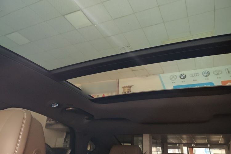 Used BYD Han 2024 EV Glory Edition 506KM Front-Wheel-Drive Premium Model