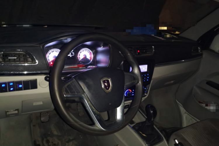 Used Jinbei Hiace X30 2019 1.5L Van Comfort Model China VI SWC15M