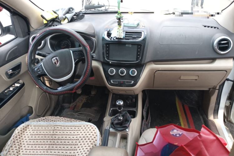 Used Jinbei 750 2015 1.5L Flagship Model
