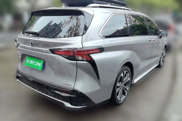 Used Toyota Granvia 2023 2.5L Hybrid Prestige PLUS Edition Rear Right 45 Deg