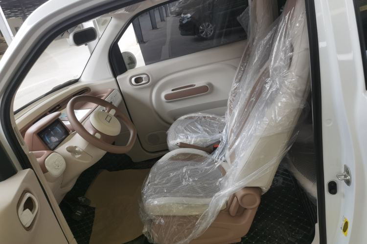 Used Bestune Pony 2026 222km Colorful Horse Left Front Seat