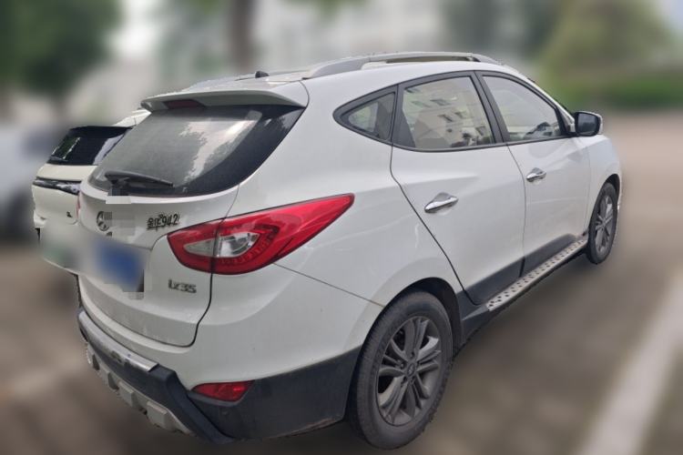 Used Hyundai ix35 2013 2.0L Automatic Two-Wheel Drive Smart GLS China IV Standard Rear Right 45 Deg
