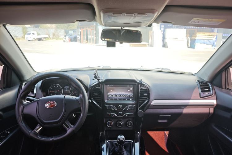 Used Land X8 2017 2.0T Gasoline 4x4 Luxury Model
