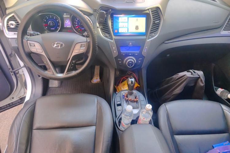 Used Hyundai Santa Fe 2013 2.4L Automatic Two-Wheel Drive Smart Version
