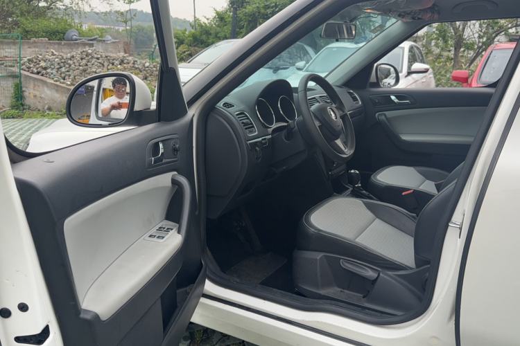 Used Skoda Yeti 2017 TSI280 DSG Advanced Edition Driver Seat