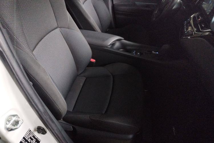 Used Toyota IZOA 2021 2.0L Enjoy Edition