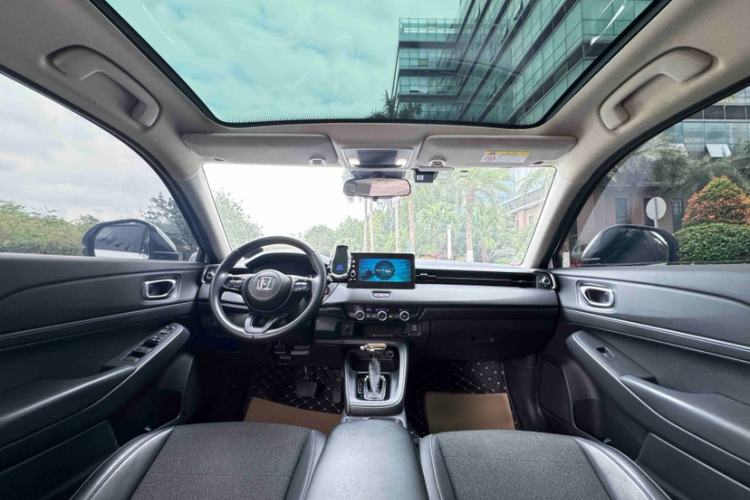 Used Honda Vezel 2023 1.5L CVT Pioneer Edition Interior 10