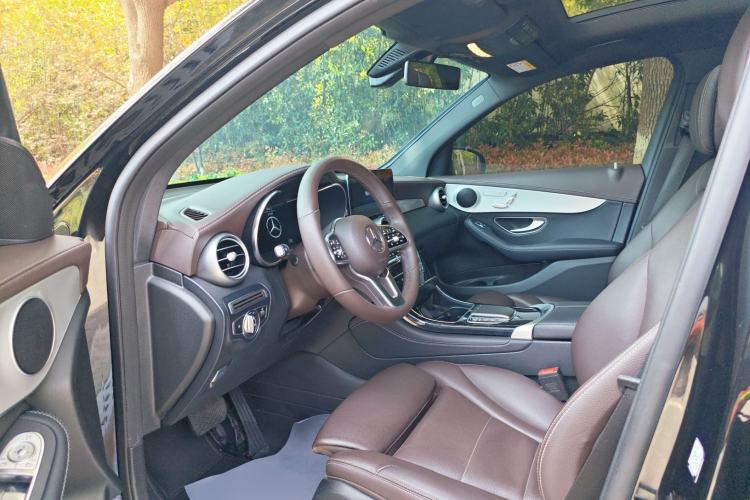 Used Mercedes-Benz GLC 2022 Facelifted GLC 260 L 4MATIC Dynamic Edition Interior 1