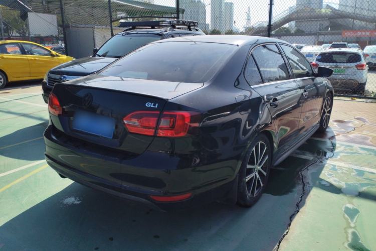 Used Volkswagen Sagitar 2013 2.0 TSI GLI