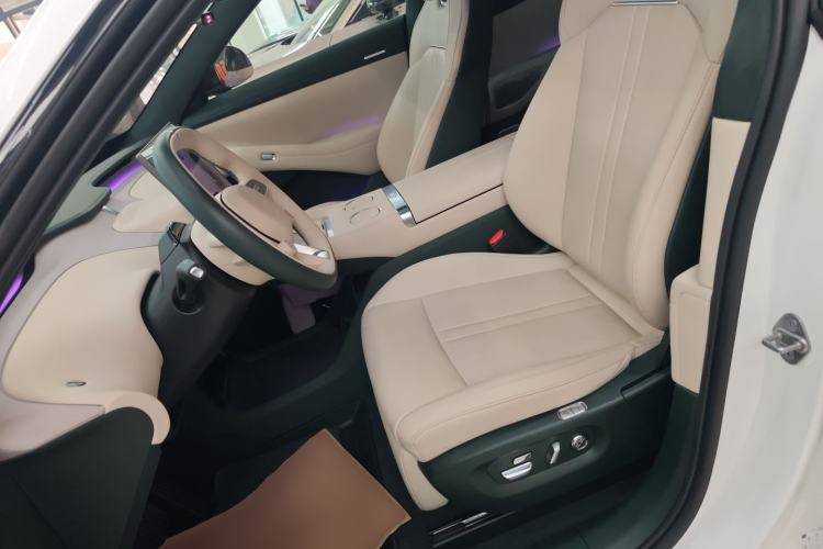 Used Xiaomi Auto YU7 2025 Ultra-Long Range High-Performance All-Wheel-Drive Max Edition
