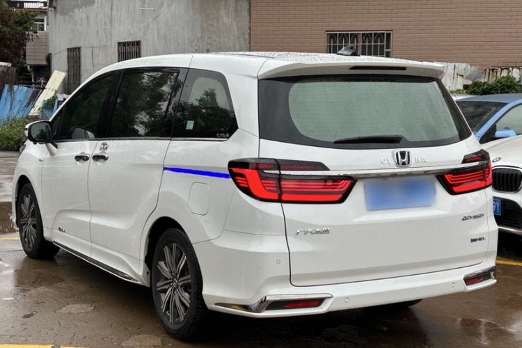 Used Honda Odyssey 2024 2.0L eHEV Sharp & Smart Edition Exterior 3