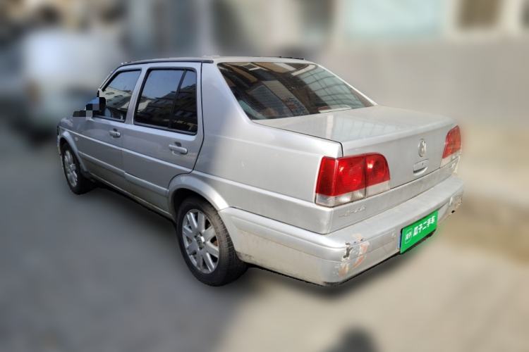 Used Volkswagen Jetta 2006 GIF Avant-Garde Millionth Anniversary Edition Rear Left 45 Deg