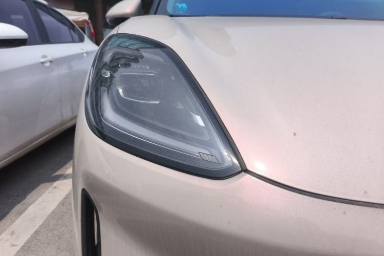 Used Wuling Bingo S 2025 Model 430km Deluxe Edition
