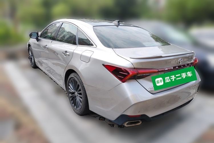 Used Toyota Avalon 2019 2.5L Touring Premium Version China VI Standard
