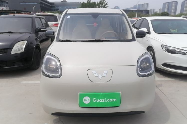 Used Wuling Hongguang MINIEV 2025 Four-Door Version Advanced Edition Front