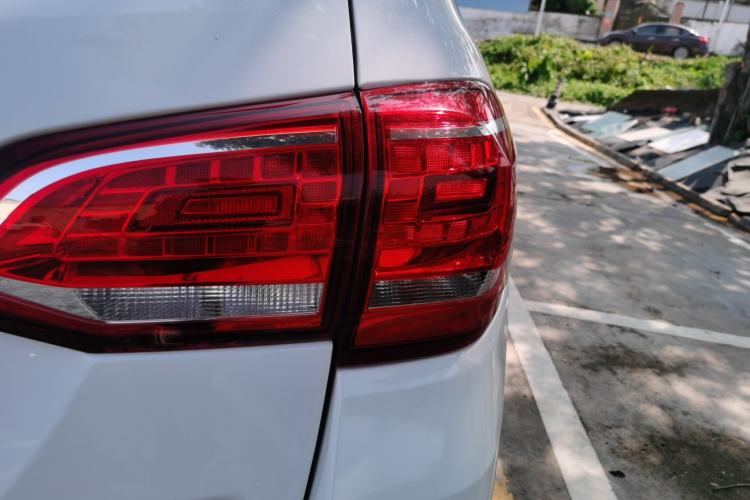 Used Haval H6 2015 Sport Edition 1.5T Automatic Two-Wheel Drive Luxury Model
