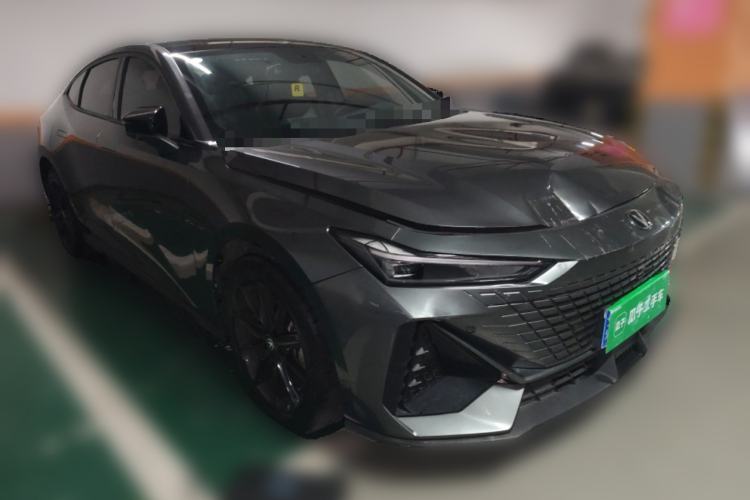 Used CHANGAN UNI-V 2022 1.5T Prestige Version
