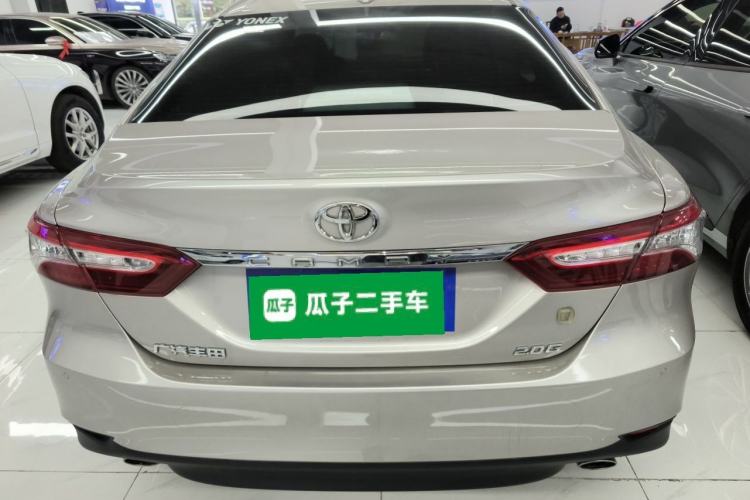 Used Toyota Camry 2021 2.0G Luxury Edition
