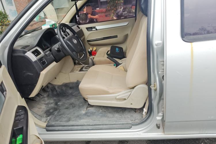 Used CHANGAN KAICHENG Shenqi F30 2016 1.5L Comfort Plus Long Wheelbase DAM15L Left Front Seat