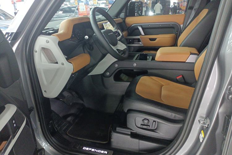 Used Land Rover Defender 2023 110 3.0T P400 X-DYNAMIC HSE
