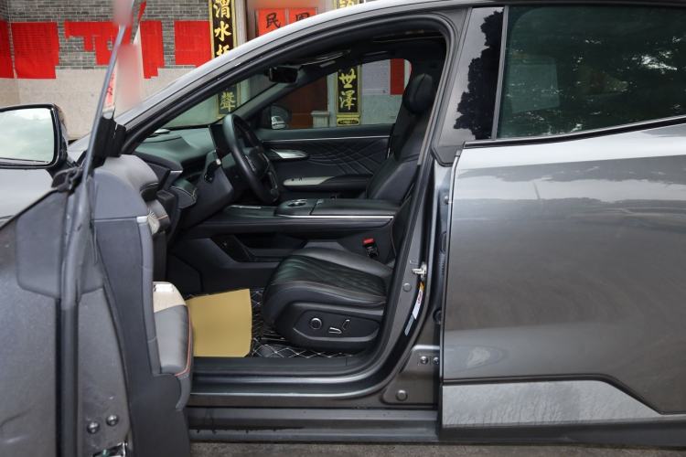 Used Deepal S07 2023 200Max Range-Extended Version Interior 6